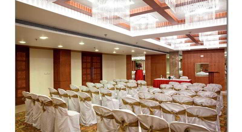 Country Inn אחמדאבאד מראה חיצוני תמונה