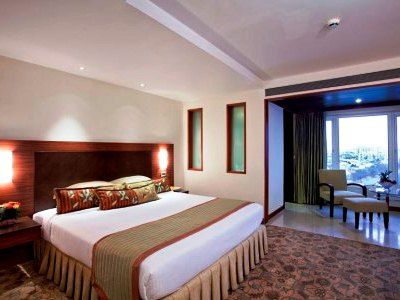 Country Inn אחמדאבאד מראה חיצוני תמונה