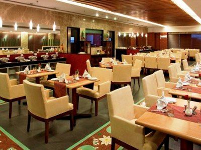 Country Inn אחמדאבאד מראה חיצוני תמונה