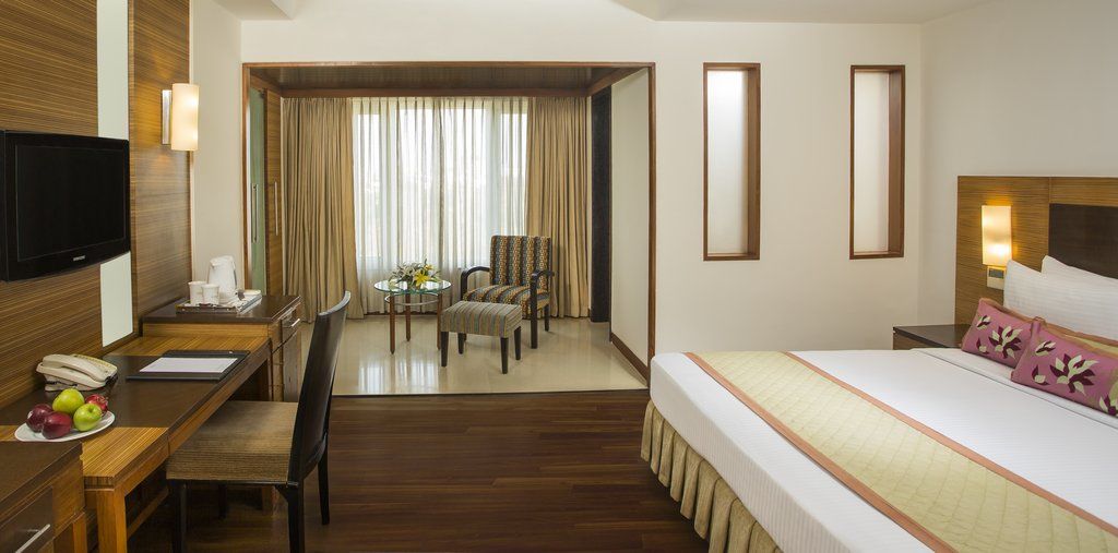Country Inn אחמדאבאד מראה חיצוני תמונה